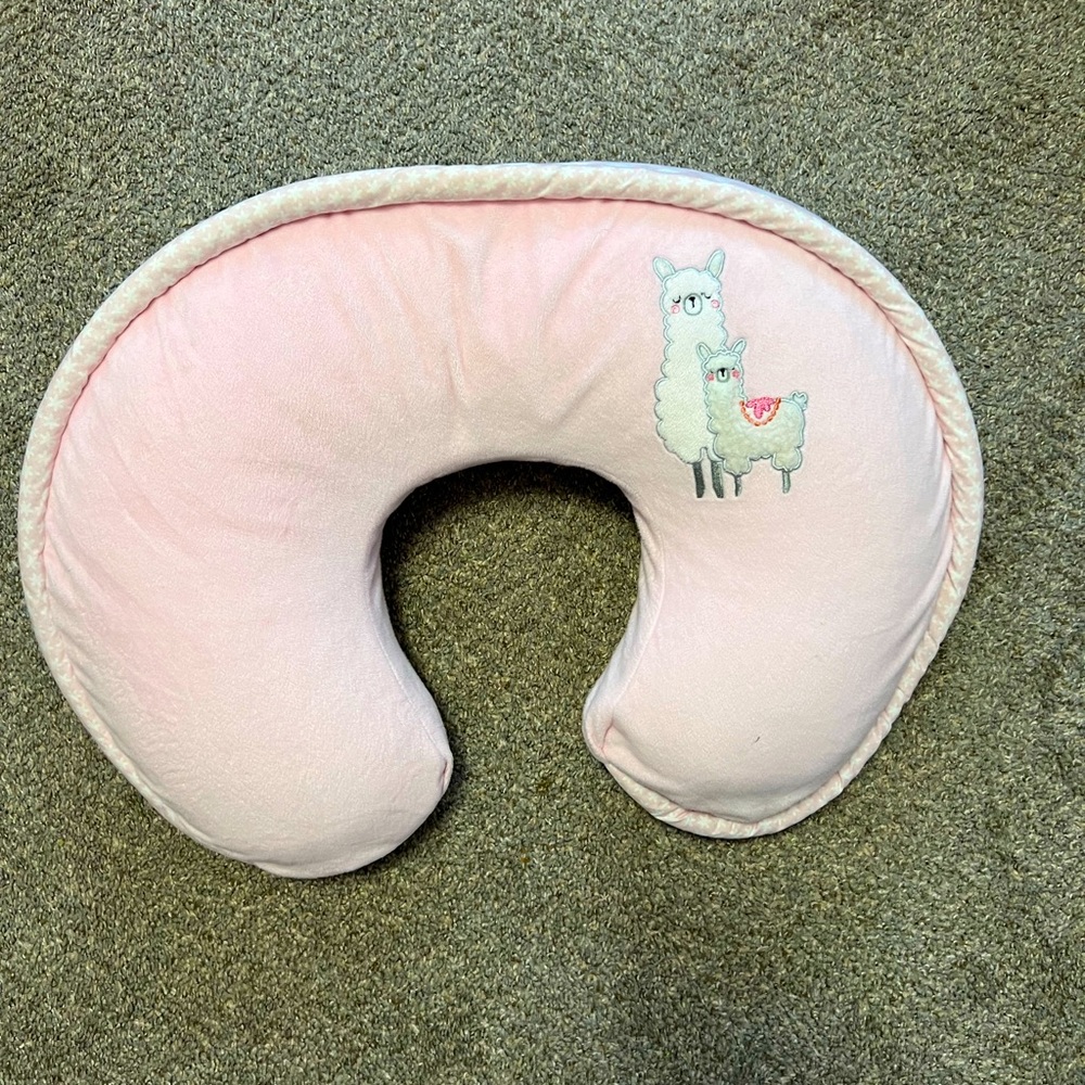 Bobby nursing pillow